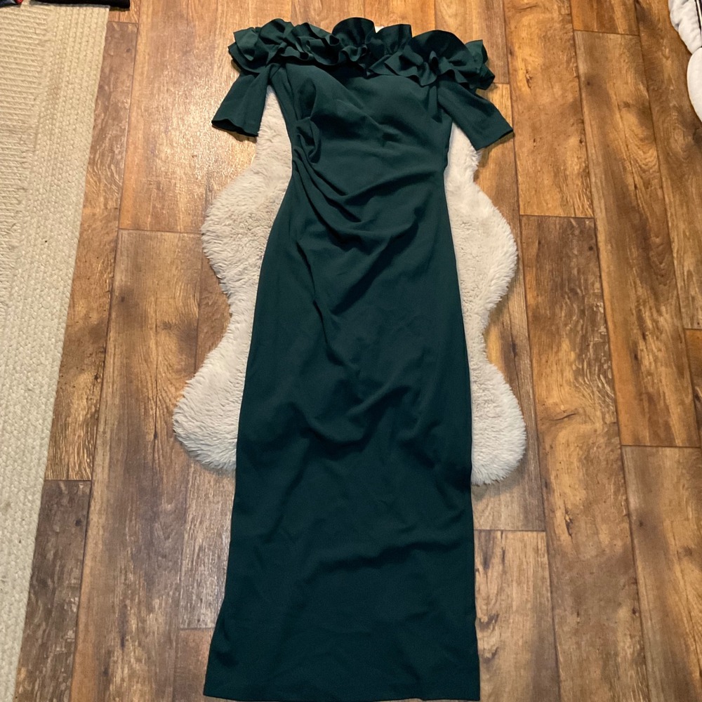 XSCAPE Dress Size 12 Short Sleeve Ruffle Maxi Green Slit Fitted Crepe Off Should